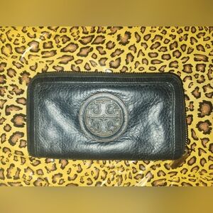 Tory Burch Long Wallet Black